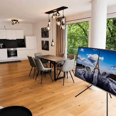 Goldenkey-suites - Luxury 'perlachturm' - Direct Views Of Rathausplatz & Perlach Tower - New In 2026 Augsburgo