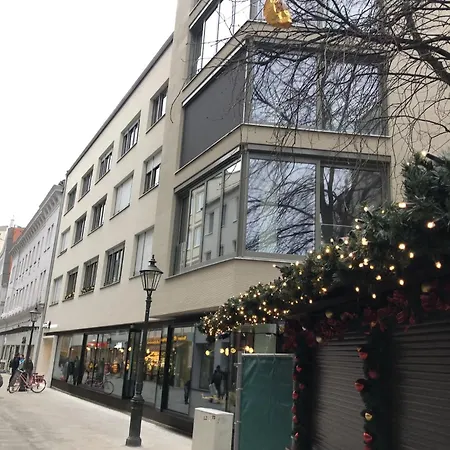 Goldenkey-suites - Luxury 'perlachturm' - Direct Views Of Rathausplatz & Perlach Tower - New In 2026 Augsburgo