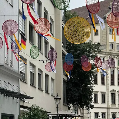 Apartamento Goldenkey-suites - Luxury 'perlachturm' - Direct Views Of Rathausplatz & Perlach Tower - New In 2026