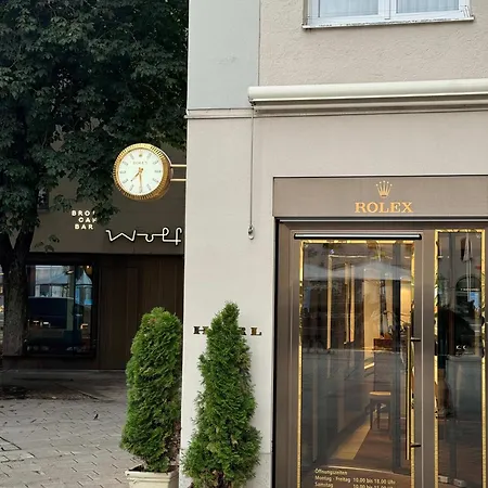 Goldenkey-suites - Luxury 'perlachturm' - Direct Views Of Rathausplatz & Perlach Tower - New In 2026 * Augsburgo